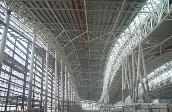 建瓯浅谈管桁架结构名目弯管加工防锈处理的方法